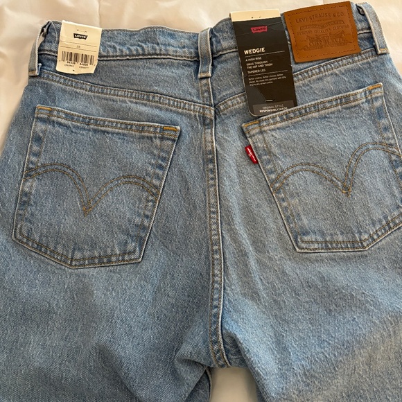 Levi Jeans - Picture 1 of 3
